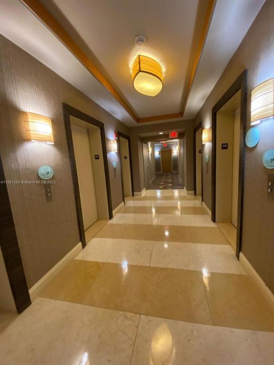 244 Biscayne Blvd 4404, Miami, Florida 33132