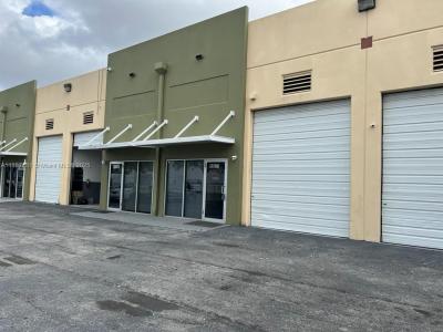 10601 NW 122nd St 14, Medley, Florida 33178, USA