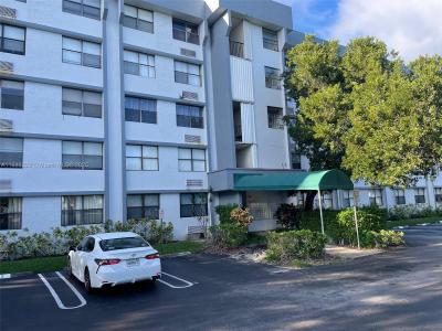 2401 Riverside Dr 514-B, Coral Springs, Florida 33065, USA