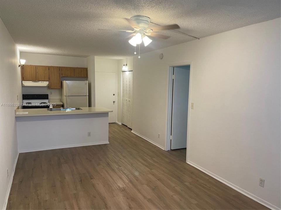 2401 Riverside Dr 514-B, Coral Springs, 플로리다 33065, 미국
