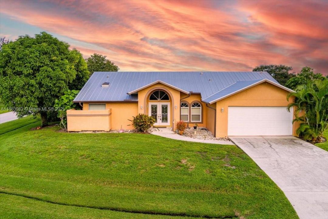 6958 NW Hartney Way, Port St. Lucie, Flórida 34983, Estados Unidos