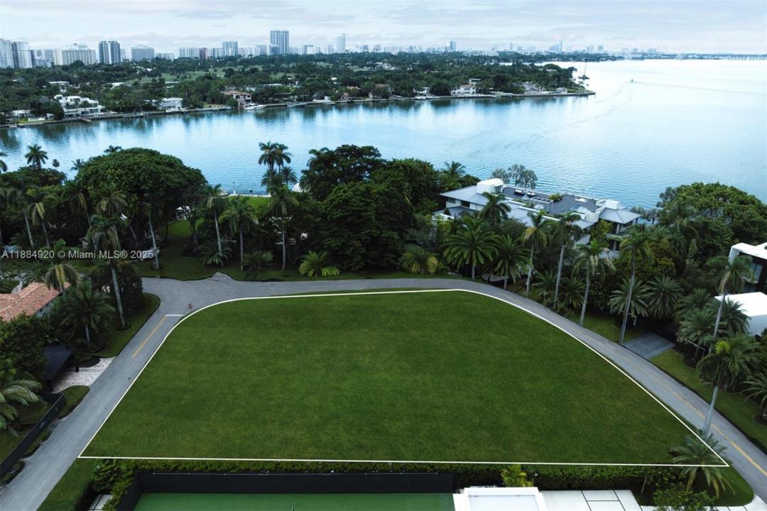31 La Gorce Cir, Miami Beach, Florida 33141