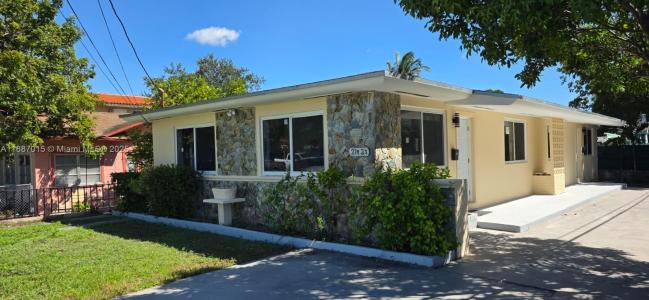 23 NW 32nd Ct 23, Miami, Florida 33125, USA
