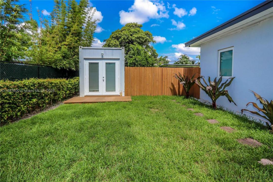 2040 SW 80th Ct 2, Miami, Floryda 33155, USA