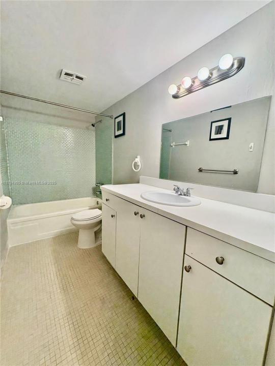 1200 Tallwood Ave 102, Hollywood, Florida 33021, HOA KỲ