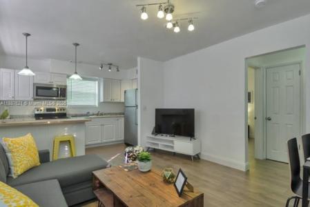 1101 SW 30th St 1-2, Fort Lauderdale, Florida 33315, USA