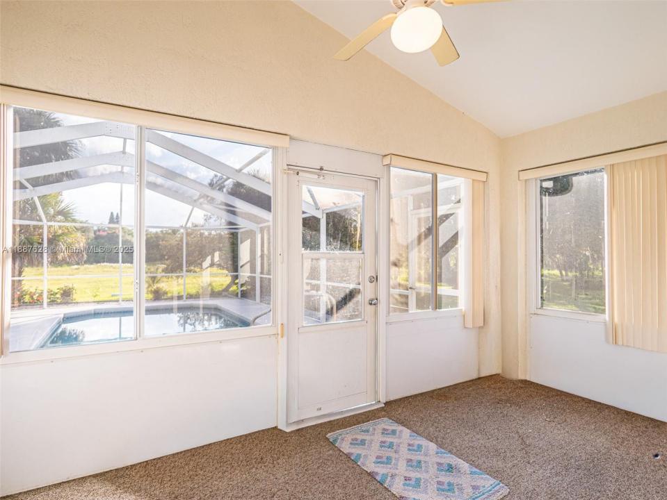 1011 TEQUESTA TRAIL, Lake Wales, Florida 33898, Amerika Birleşik Devletleri