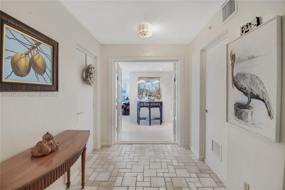 613 Ocean Dr 6D, Key Biscayne, פלורידה 33149, ארצות הברית של אמריקה 