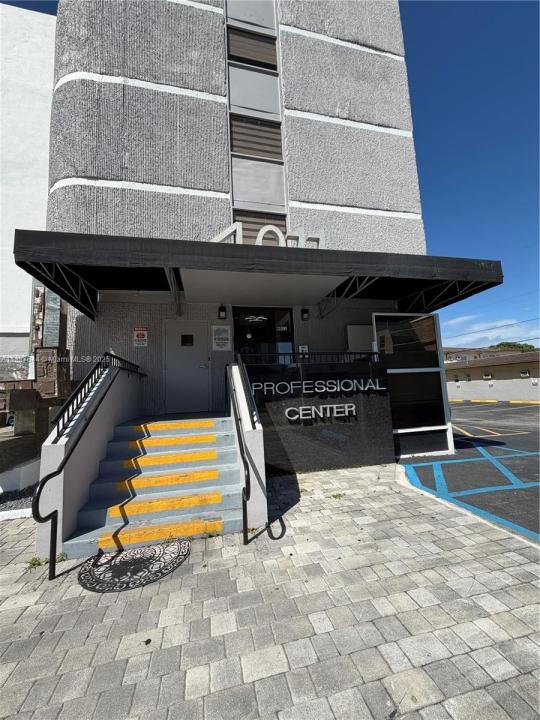 4011 W Flagler St 404, Miami, Floride 33134, États-Unis