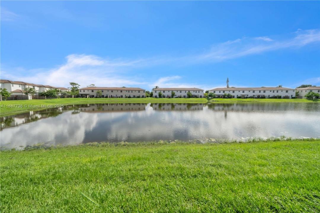 12917 NW 23rd Pl, Miami, פלורידה 33167, ארצות הברית של אמריקה 