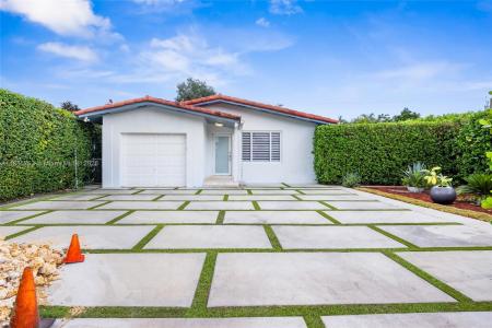 2121 Red Rd, Coral Gables, Florida 33155, USA