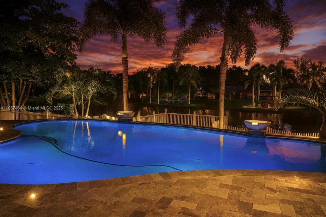 10751 SW 26th Ct, Davie, 佛羅里達州 33328, 美國