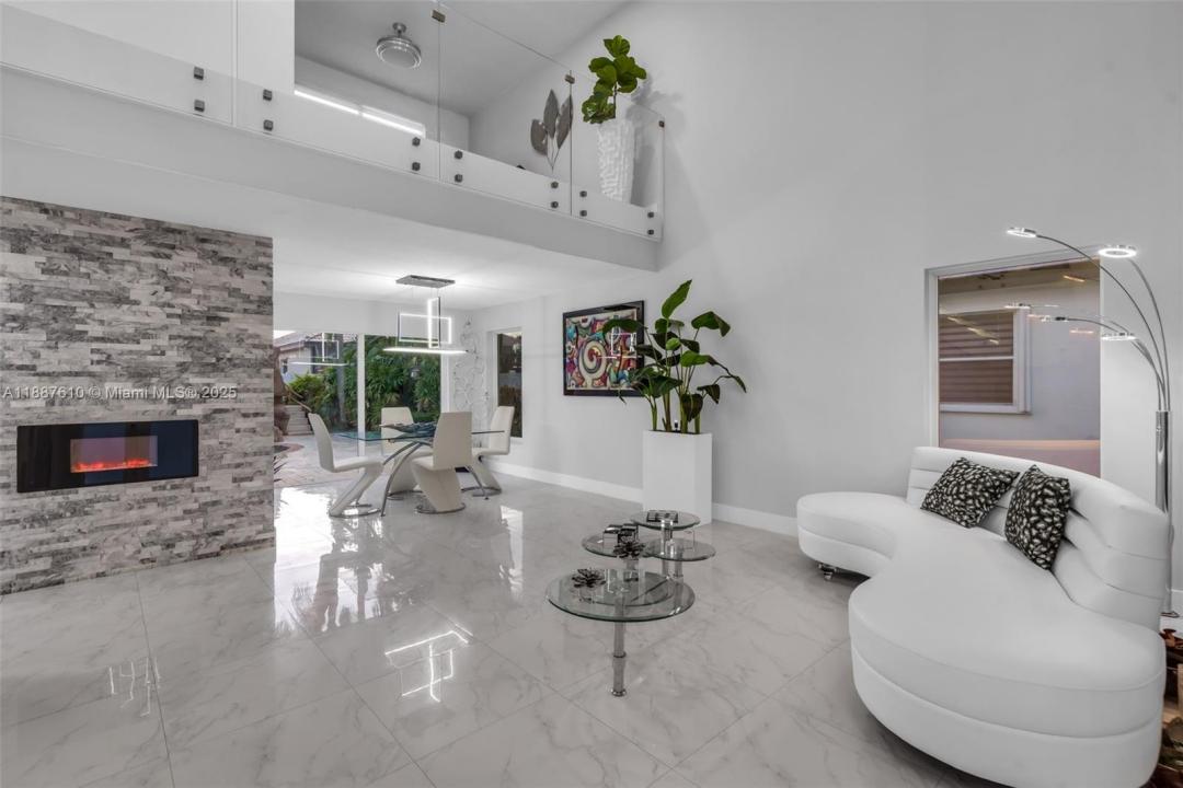 612 SW 179th Ave, Pembroke Pines, Florida 33029, HOA KỲ