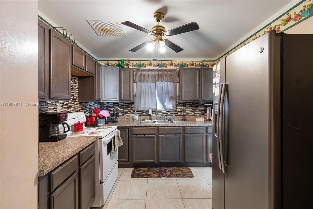 6034 COLUMBINE DR, Jacksonville, Florida 32211, Amerika Birleşik Devletleri