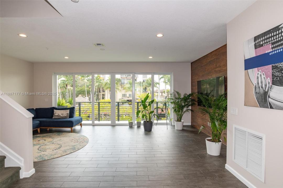 2900 NE 12th Ter 14, Oakland Park, Florida 33334