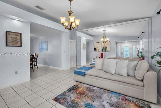 3251 W 70th St, Hialeah, 佛羅里達州 33018, 美國