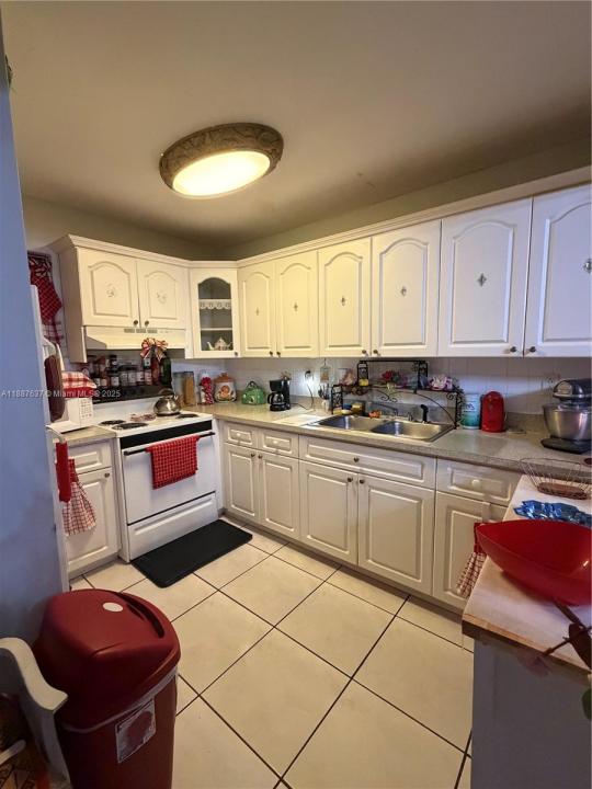 1810 W 56th St 3121, Hialeah, Flórida 33012, Estados Unidos
