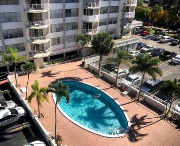 16710 NE 9th Ave 510, North Miami Beach, Florida 33162, USA