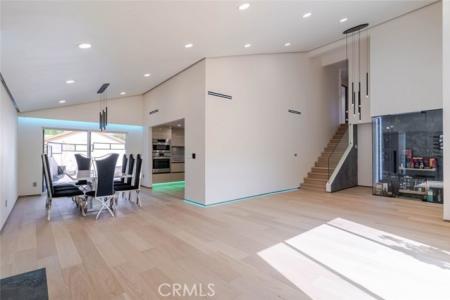 Lindley Avenue, Granada Hills, Kaliforniya 91344, Amerika Birleşik Devletleri