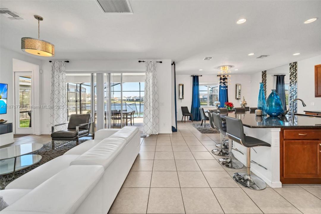 447 Marcello Blvd, Kissimmee, Floride 34746, États-Unis