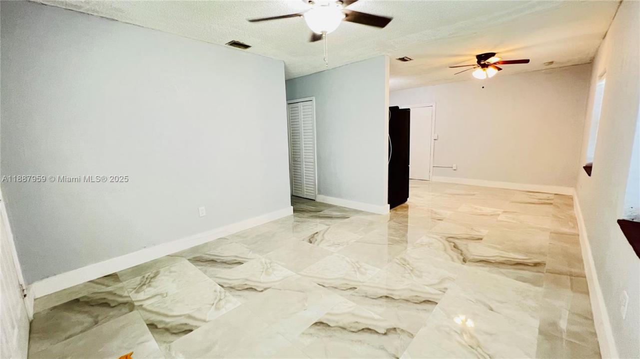 2450 NW 60th St, Miami, フロリダ 33142, アメリカ合衆国