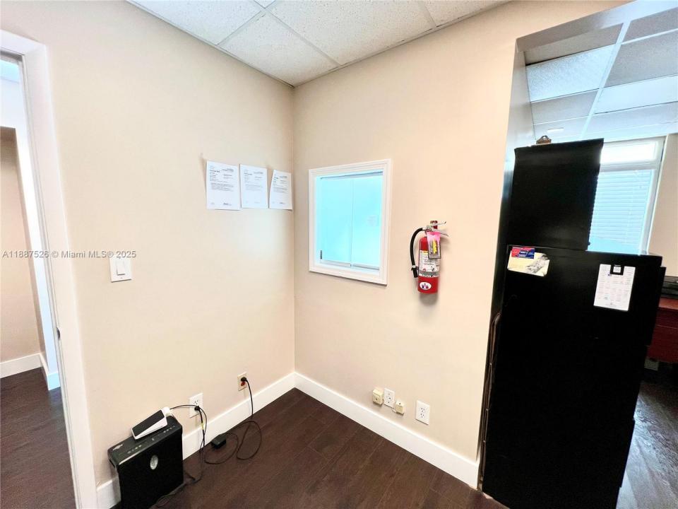 1625 N Commerce Pkwy 225, Weston, פלורידה 33326, ארצות הברית של אמריקה 