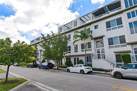 10354 NW 64th St, Doral, Florida 33178, USA