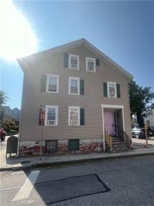 27 Mount Vernon Street 2, Newport, Rhode Island 02840, États-Unis