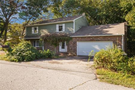 54 Sherwood Drive, Westerly, RI 02891, USA