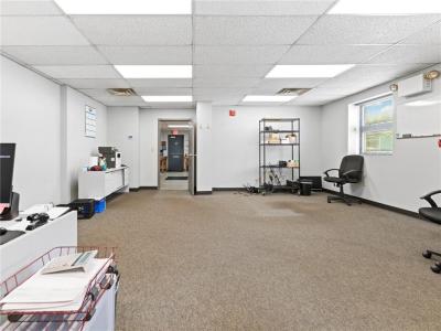 22 Field Street, Cranston, رود ايلاند 02920, الولايات المتحدة