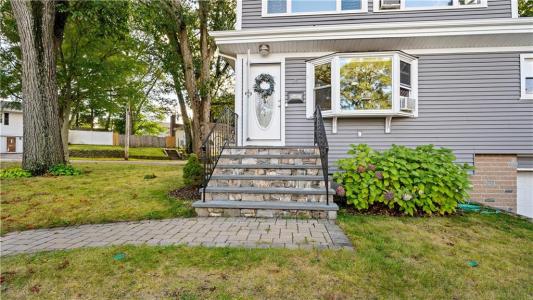 25 Mills Drive, Johnston, Rhode Island 02919, USA
