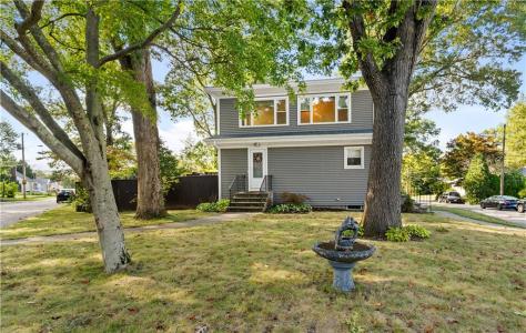 25 Mills Drive, Johnston, Rhode Island 02919, USA