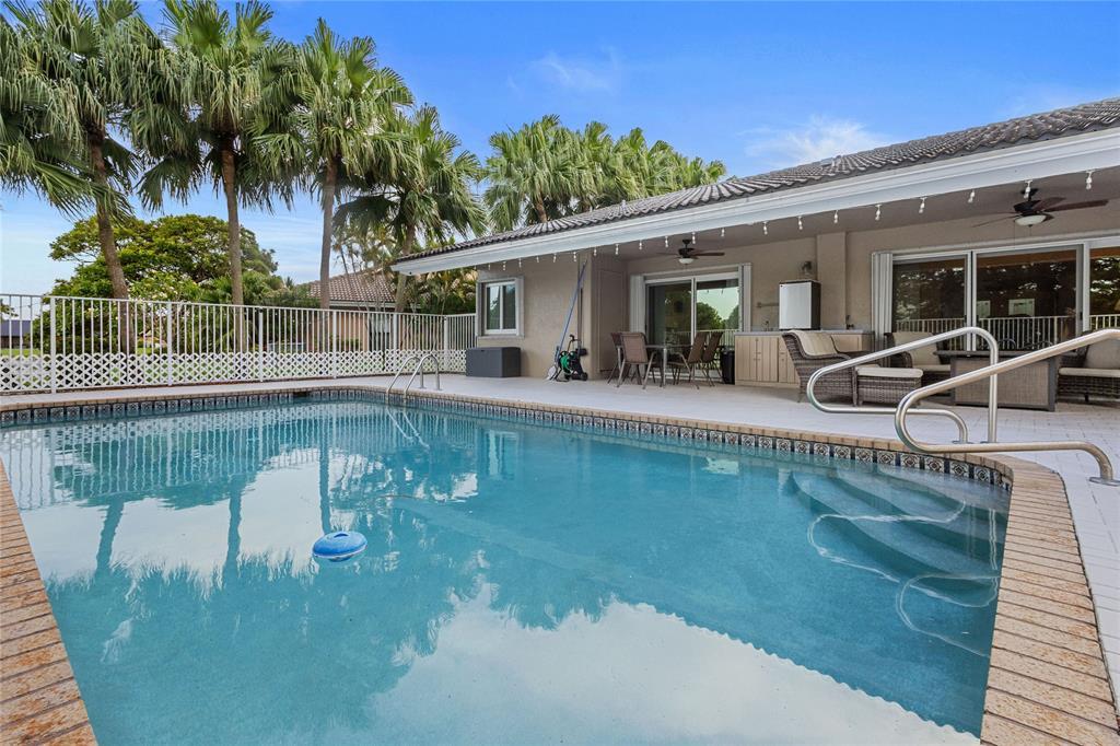 7626 NW 87th Ave, Tamarac, 佛罗里达州 33321, 美国