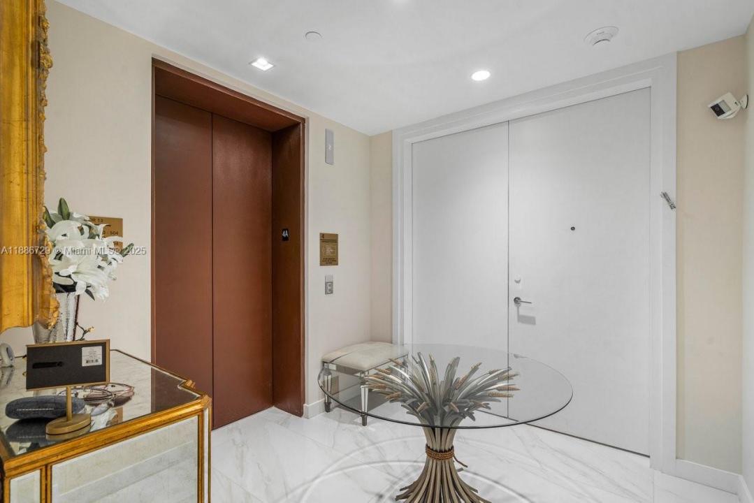 210 SE Mizner Blvd 403, Boca Raton, פלורידה 33432, ארצות הברית של אמריקה 