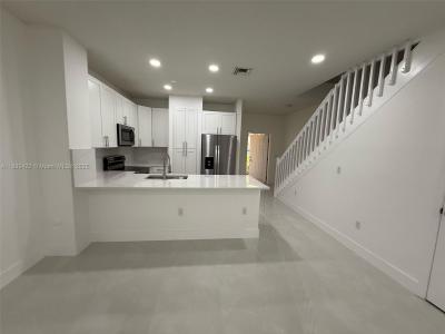 8132 SW 17th Ct, North Lauderdale, Florida 33068, USA