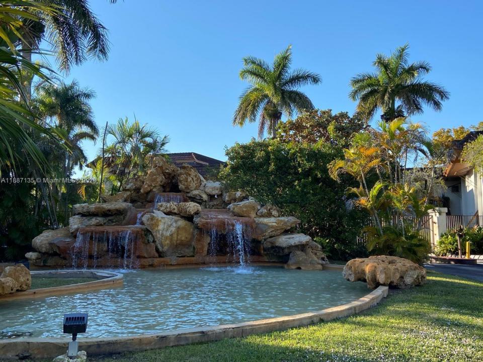 9304 SW 77th Ave C4, Miami, فلوريدا 33156, الولايات المتحدة