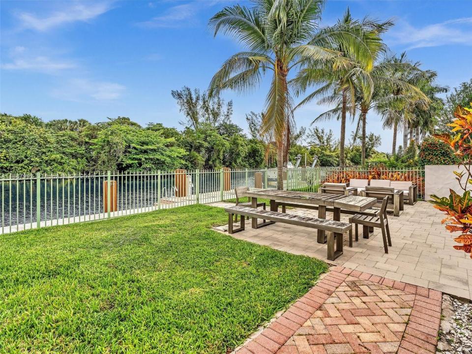 2901 Hidden Harbour St, Dania Beach, Flórida 33312, Estados Unidos