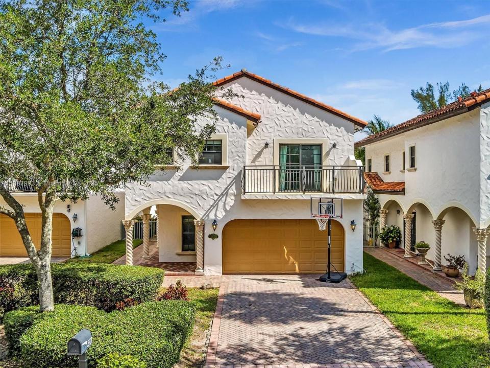 2901 Hidden Harbour St, Dania Beach, Flórida 33312, Estados Unidos
