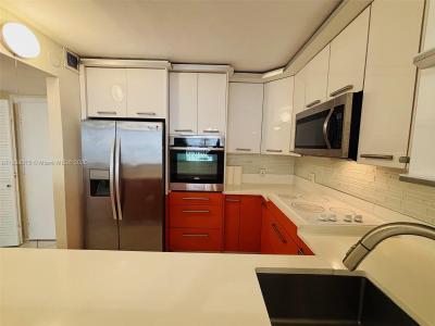 1817 S Ocean Dr 622, Hallandale Beach, Florida 33009, USA