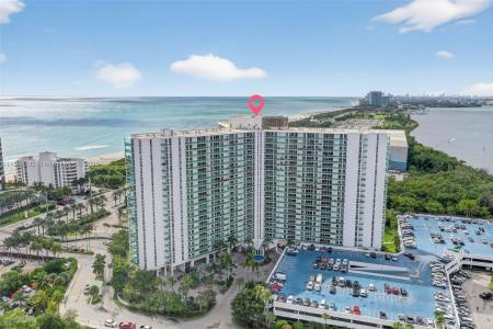 100 Bayview Dr 1512, Sunny Isles Beach, Florida 33160, USA
