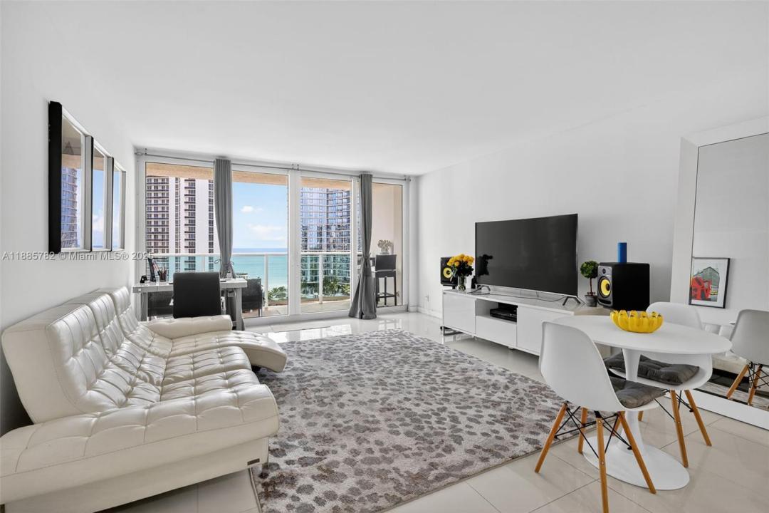 100 Bayview Dr 1512, Sunny Isles Beach, Florida 33160