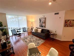 2775 NE 187th St 319, Aventura, Florida 33180, Estados Unidos