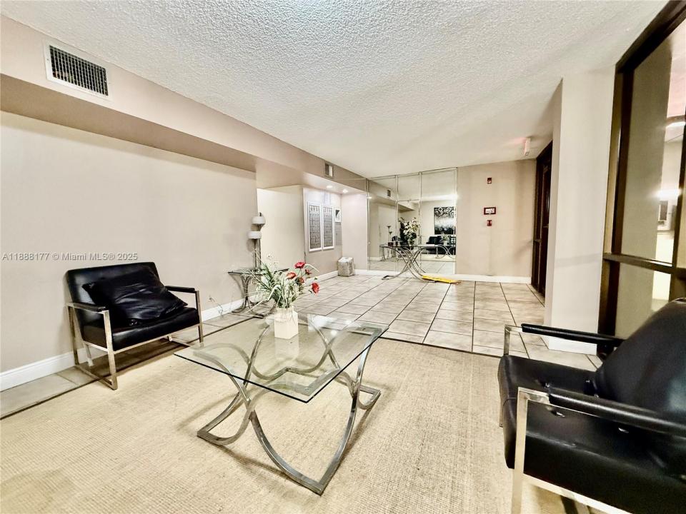 2761 S Taft St 201, Hollywood, 플로리다 33020, 미국