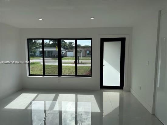 6813 SW 10th Ct, Pembroke Pines, Floride 33023, États-Unis