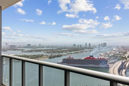 888 Biscayne Blvd 4002, Miami, Florida 33132, USA