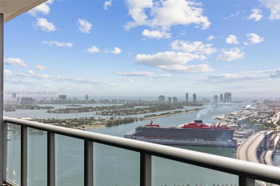 888 Biscayne Blvd 4002, Miami, فلوريدا 33132, الولايات المتحدة