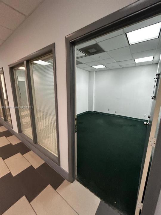 900 W 49th St Suite 556, Hialeah, フロリダ 33012, アメリカ合衆国