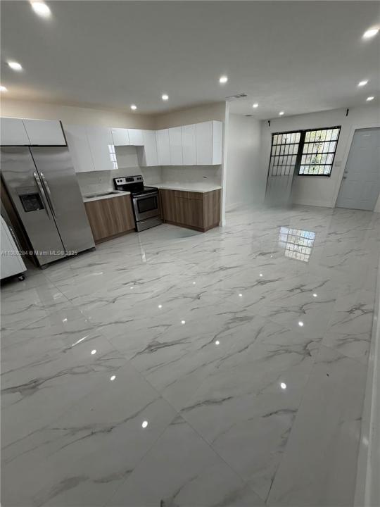 1865 NW 55th Ter, Miami, Flórida 33142, Estados Unidos