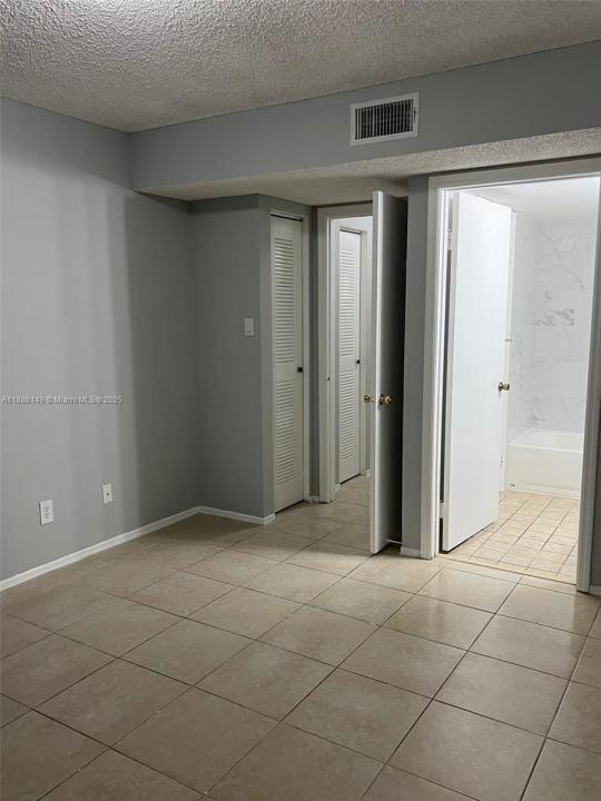 10521 SW 158th Ct 102, Miami, フロリダ 33196, アメリカ合衆国