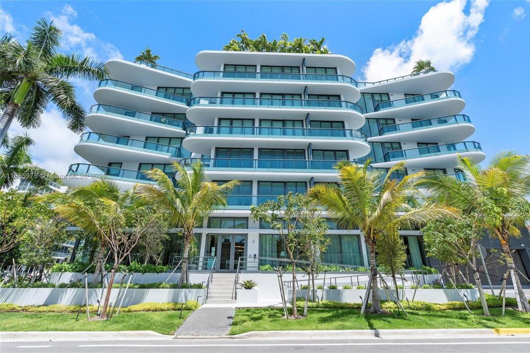 9901 W Bay Harbor Dr 402, Bay Harbor Islands, Florida 33154, Stati Uniti